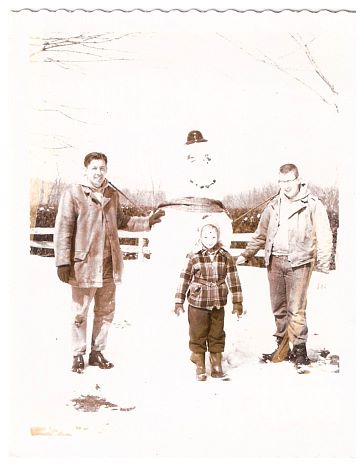 1966.. - Rob, daughter Wendy in her snowsuit, son Rog, with really good snowman.jpg
